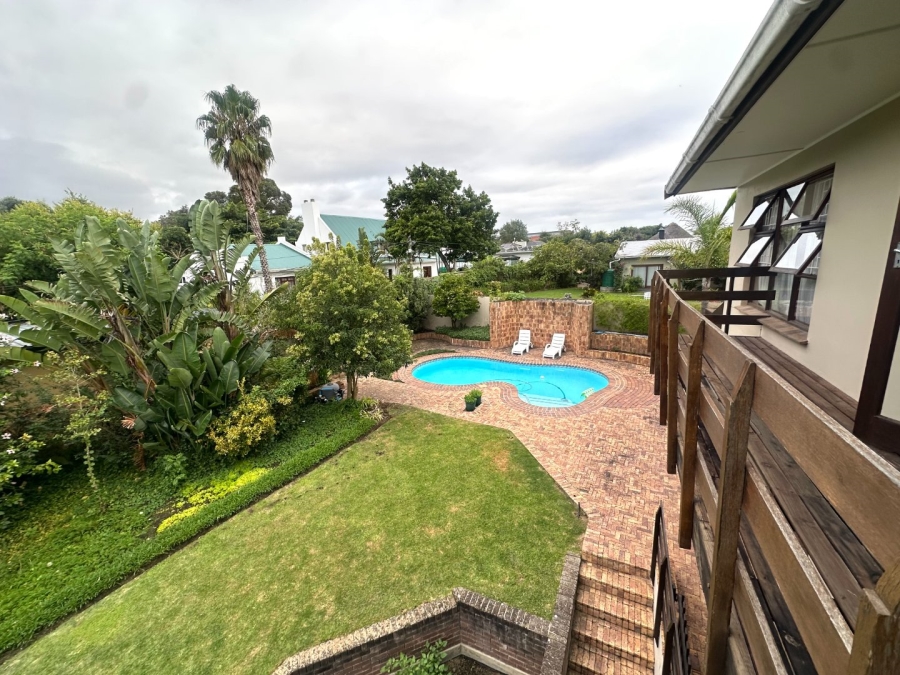 6 Bedroom Property for Sale in Dormehls Drift Western Cape